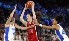 开云官网-篮球比赛中以色列队大获全胜