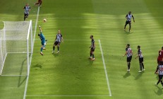 开云体育官网-足球赛场上的精彩瞬间将令人难忘