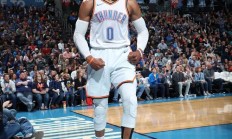 开云体育官方网站-湖人92-88首战力克诺基斯