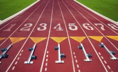 开云体育在线-时空裂缝中的传奇之战，当广东队跨越次元挑战湖人，东契奇的无解代码