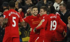 开云体育官网-利物浦主场战胜西汉姆，实现全胜