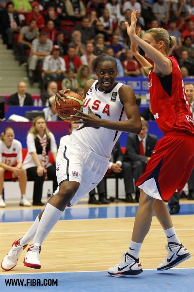 芬兰女篮力克澳大利亚，晋级篮球世界杯四强