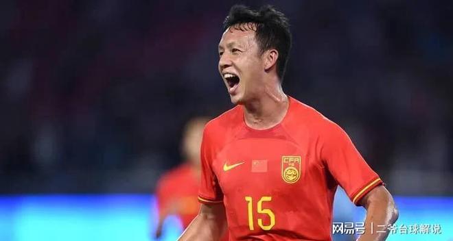 瓦拉多利德门将大放异彩，扑出点球守住胜利