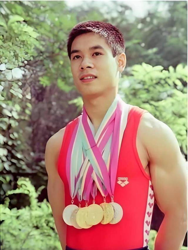 扬眉吐气，运动员们在赛场上谱写出无数传奇