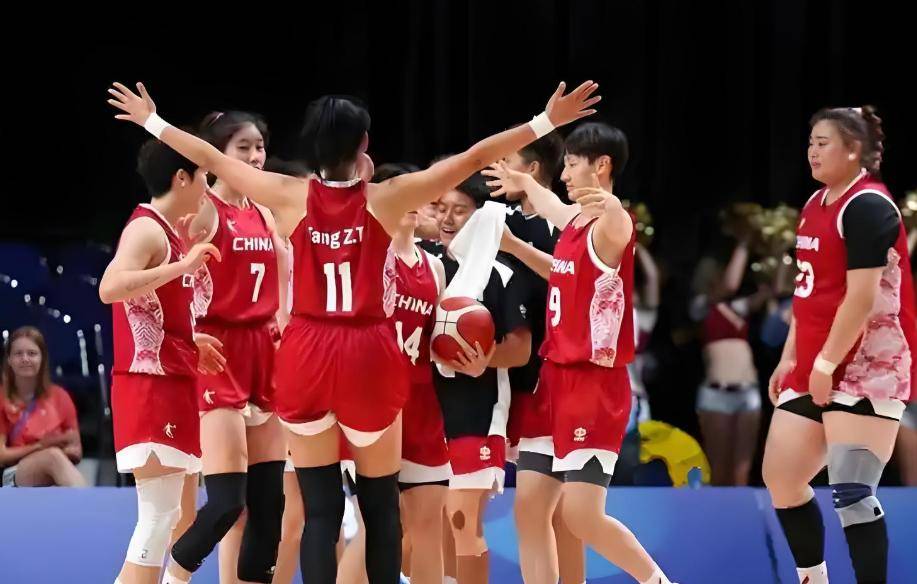 世界女足锦标赛激烈角力，决赛名将浮出水面