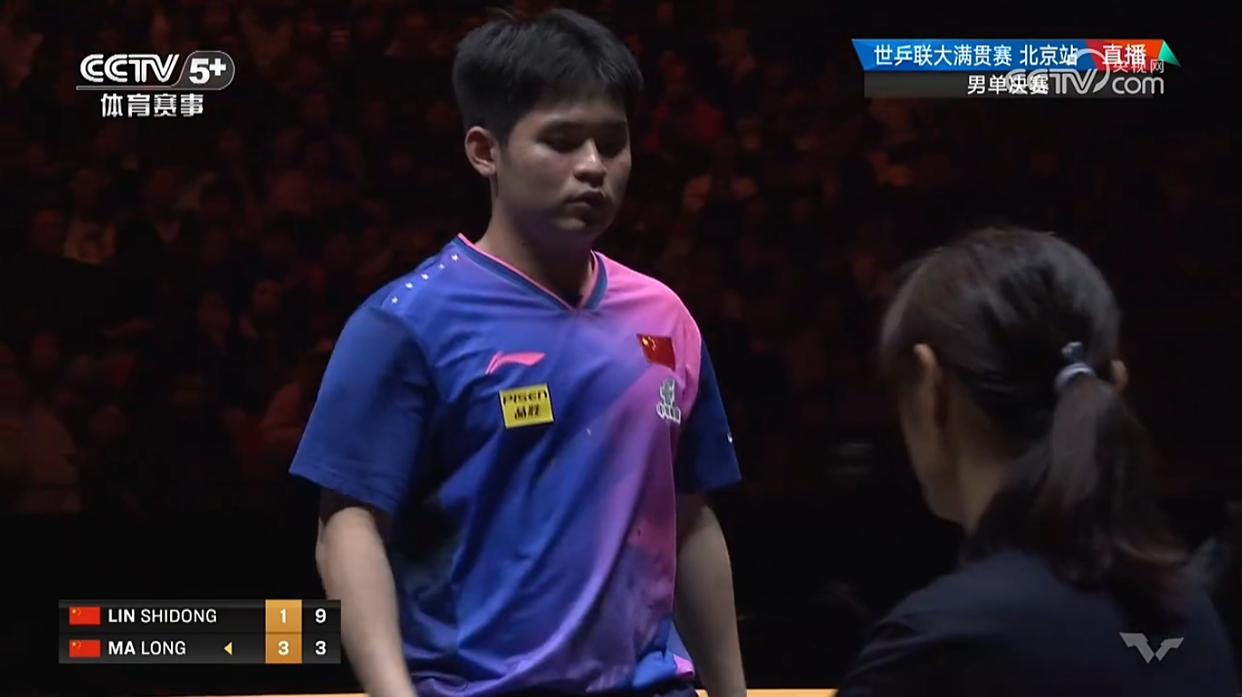 一场惊心动魄的比赛,场面扣人心弦 一场惊心动魄的比赛,场面扣人心弦