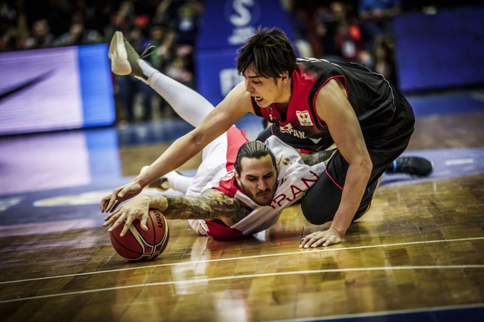 劲敌交锋,胜负悬念令人着迷 劲敌交锋,胜负悬念令人着迷