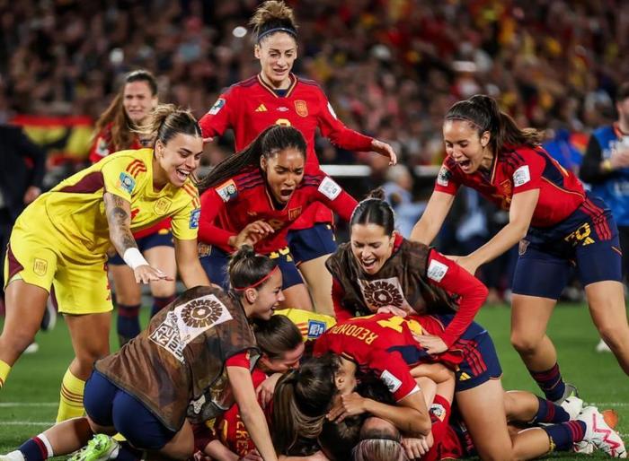 包含一分之差!巴西队输给西班牙队,无缘世界杯半决赛的词条 包含一分之差!巴西队输给西班牙队,无缘世界杯半决赛的词条