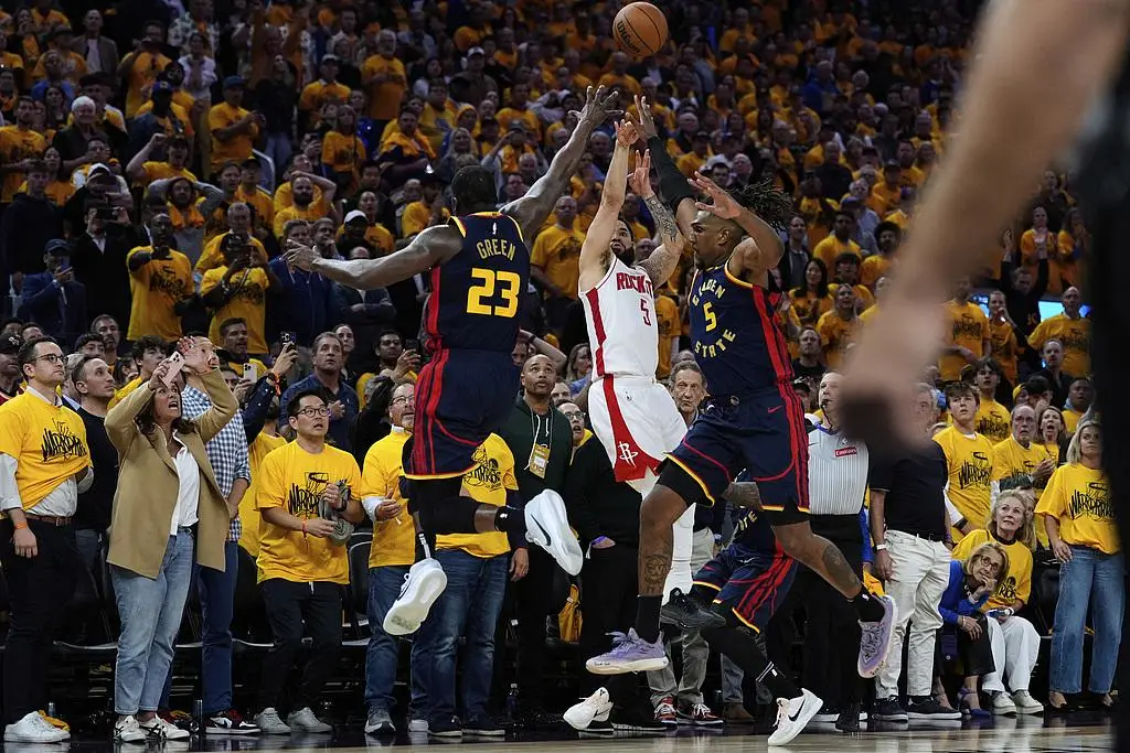 NBA季后赛次轮火箭逆袭击败猛龙