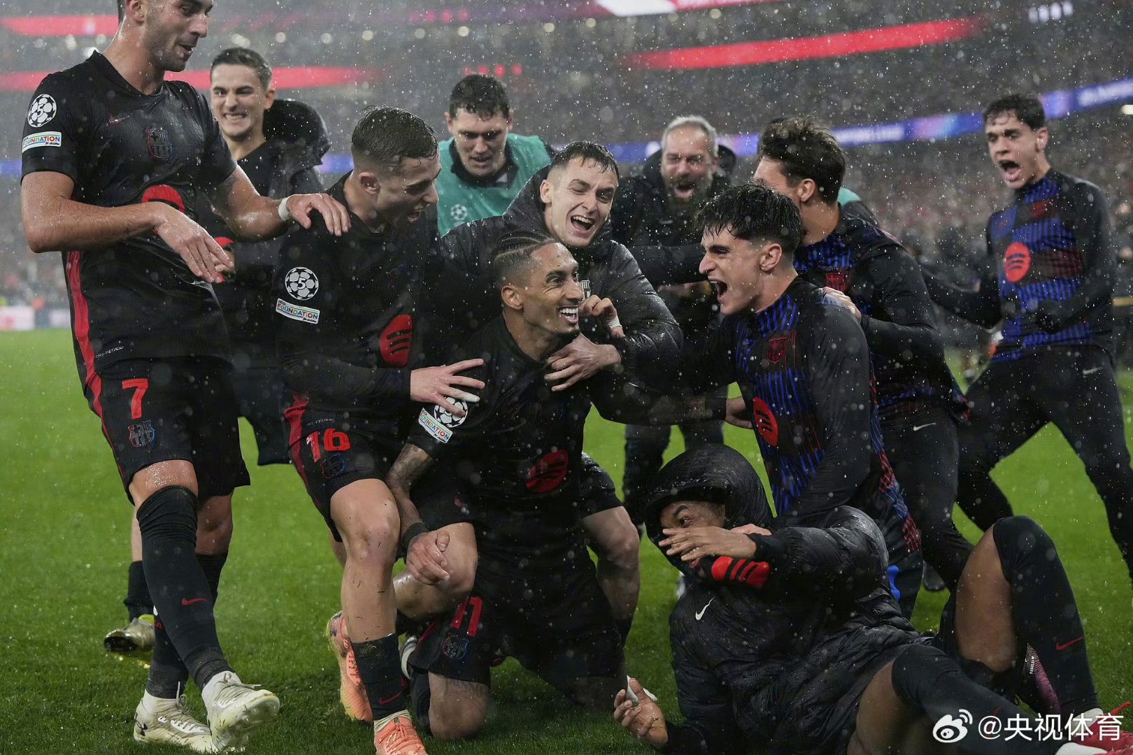 巴萨惨遭逆转，客场失利收场