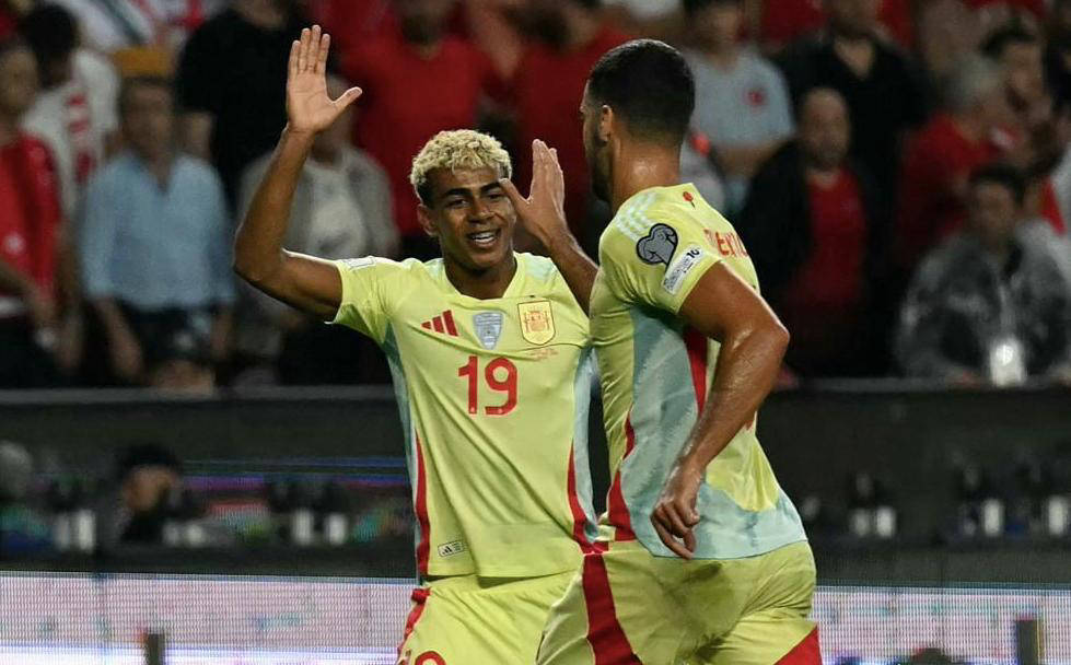 荷兰2-1北愛爾蘭：欧洲杯资格赛获胜晋级