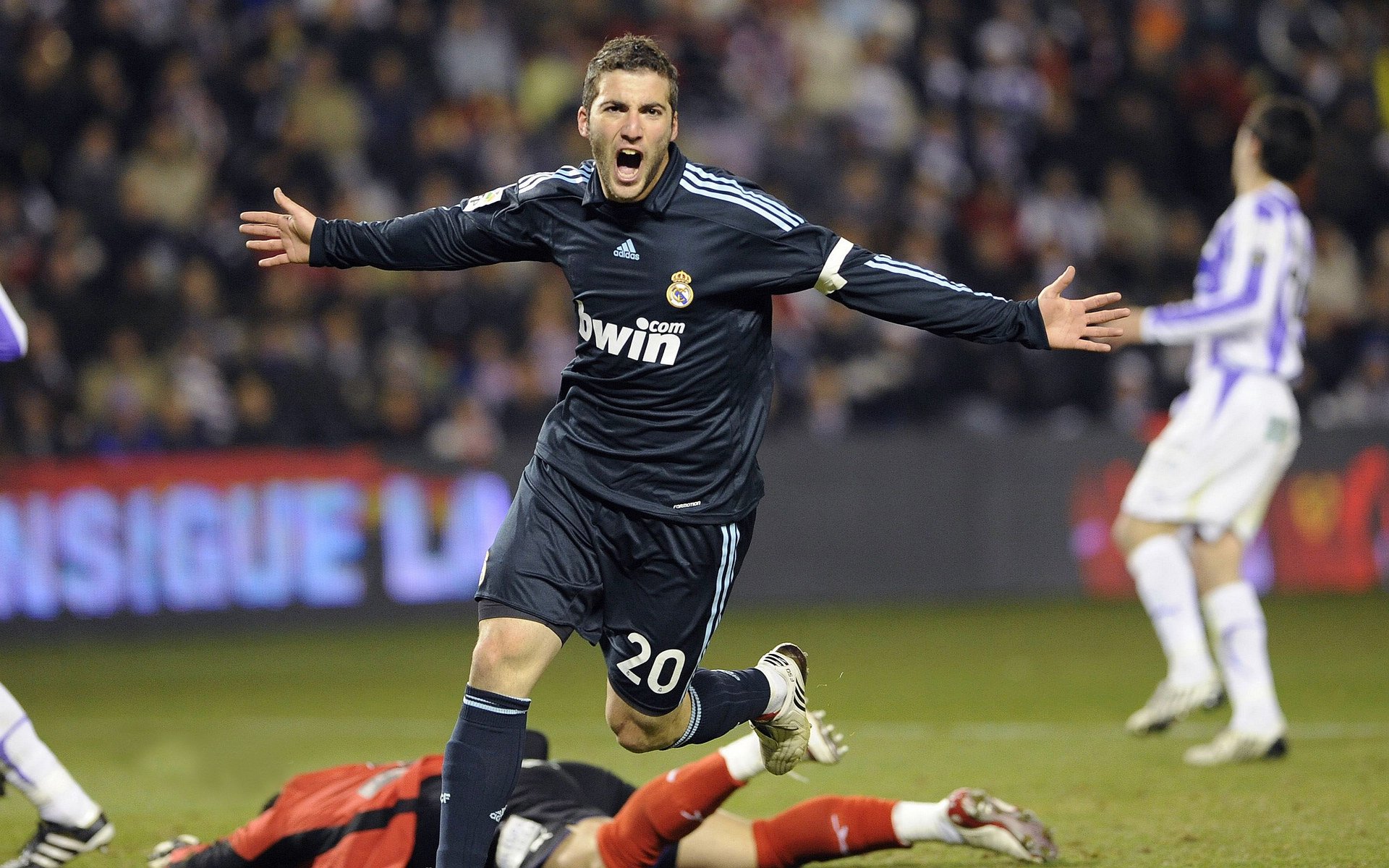 左翼狂飙与钢铁头颅，门迪节奏引擎启动，马里强行终结贝蒂斯